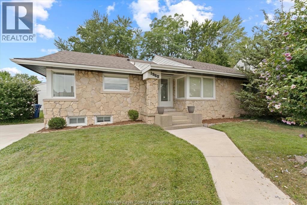 MLS# 26020267: 1965 OLIVE ROAD, Windsor, Canada