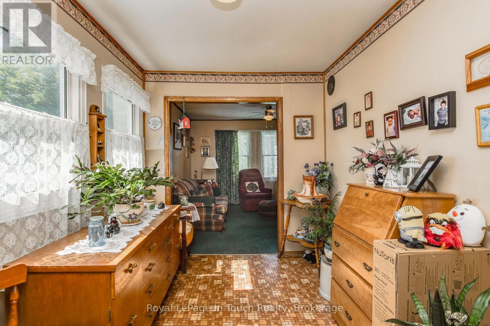 323 William Street, Midland, Ontario  L4R 4G2 - Photo 4 - S13691574