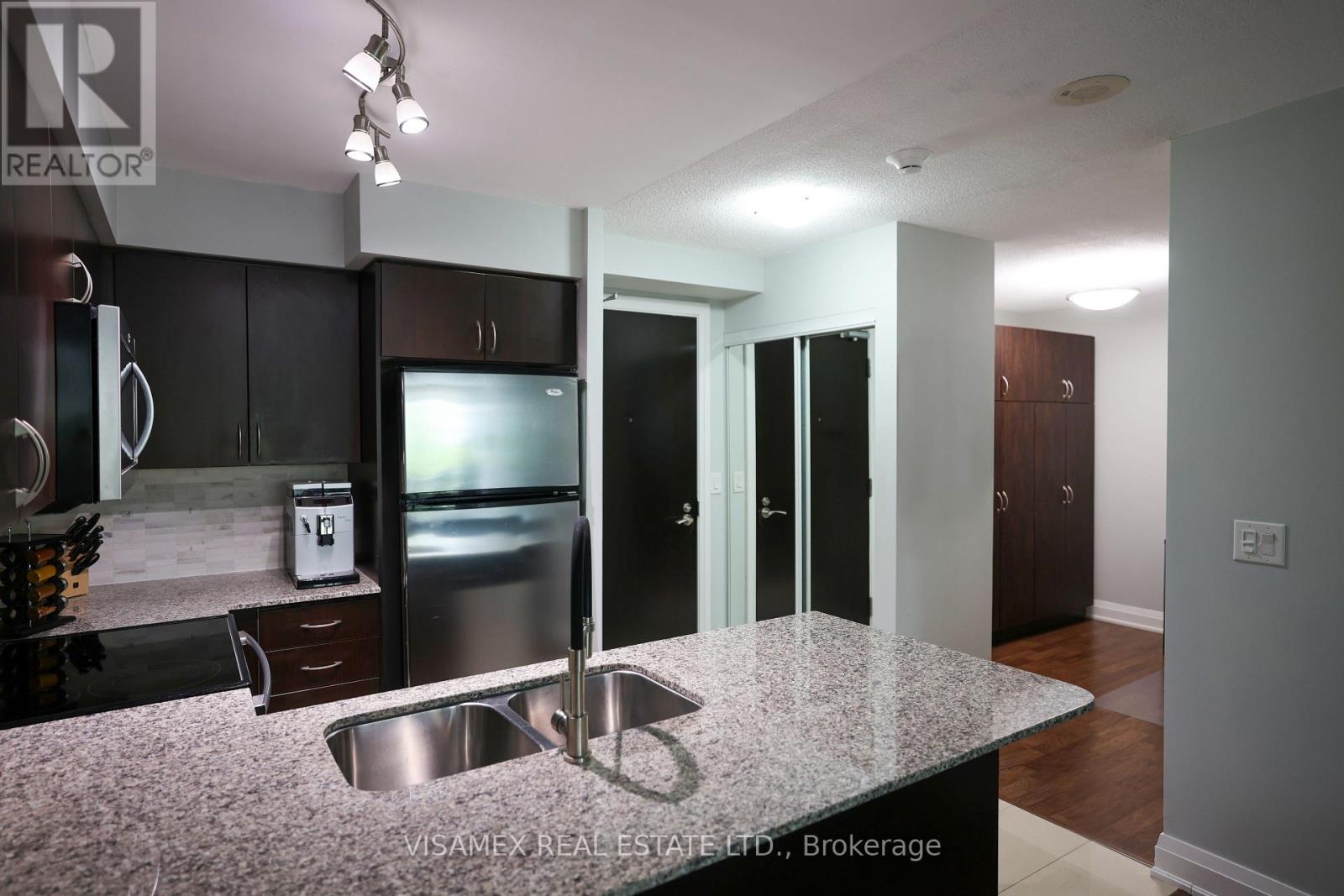 210 - 20 North Park Road, Vaughan (Beverley Glen), Ontario  L4J 0G7 - Photo 4 - N13691604