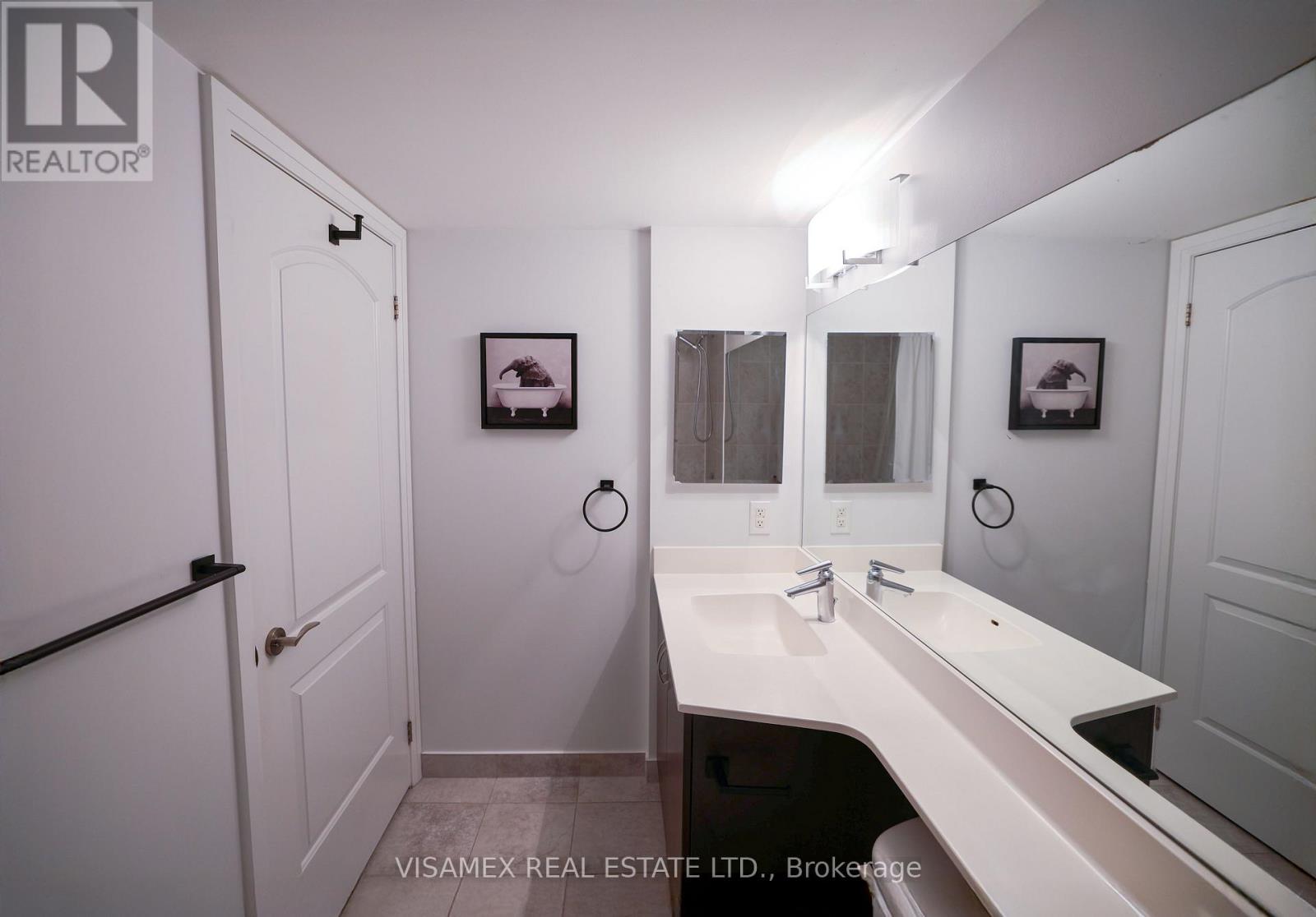 210 - 20 North Park Road, Vaughan (Beverley Glen), Ontario  L4J 0G7 - Photo 9 - N13691604