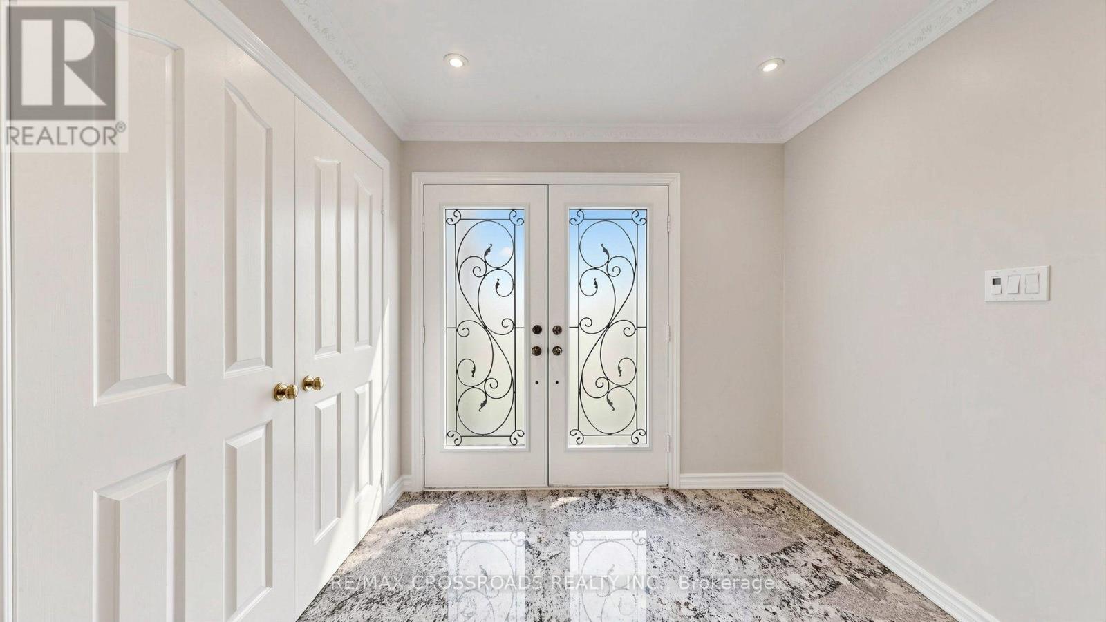 38 Morrison Crescent, Markham, Ontario  L3R 9L6 - Photo 4 - N13691608