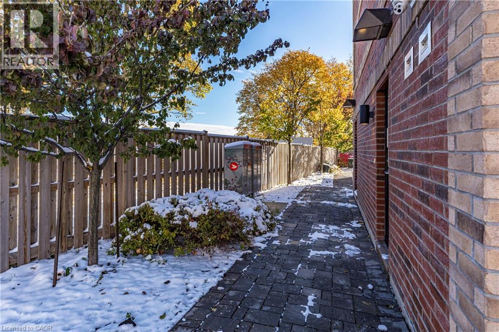 760 Lakeshore Road E Unit# 201, Mississauga, Ontario  L5E 1C7 - Photo 41 - 40856783