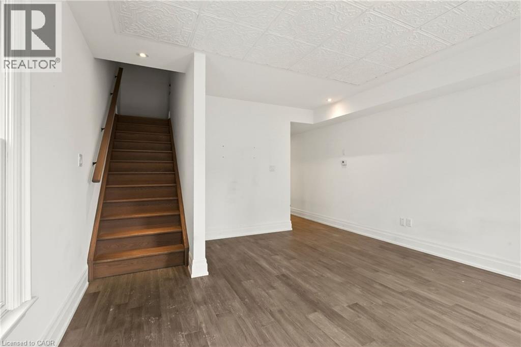 760 Lakeshore Road E Unit# 201, Mississauga, Ontario  L5E 1C7 - Photo 6 - 40856783