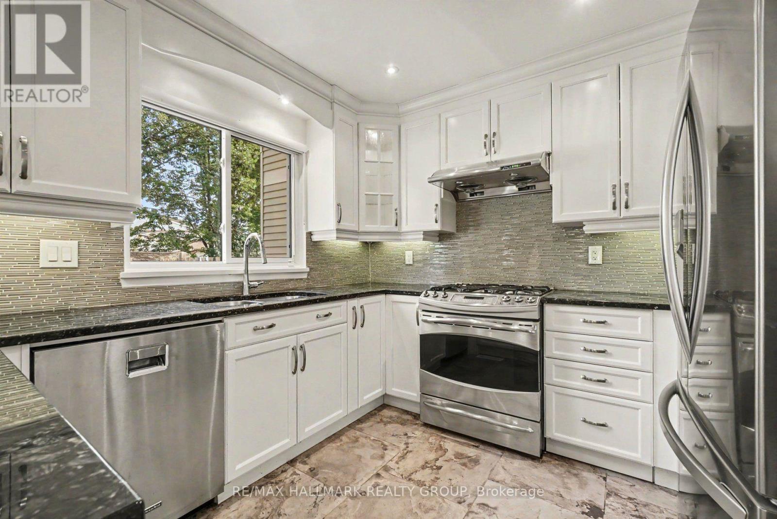 279 Pintail Terrace, Ottawa, Ontario  K1E 1Z9 - Photo 11 - X13688986