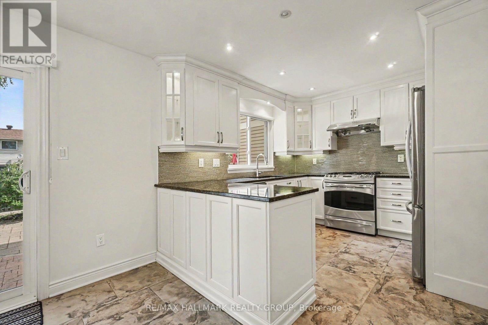 279 Pintail Terrace, Ottawa, Ontario  K1E 1Z9 - Photo 10 - X13688986