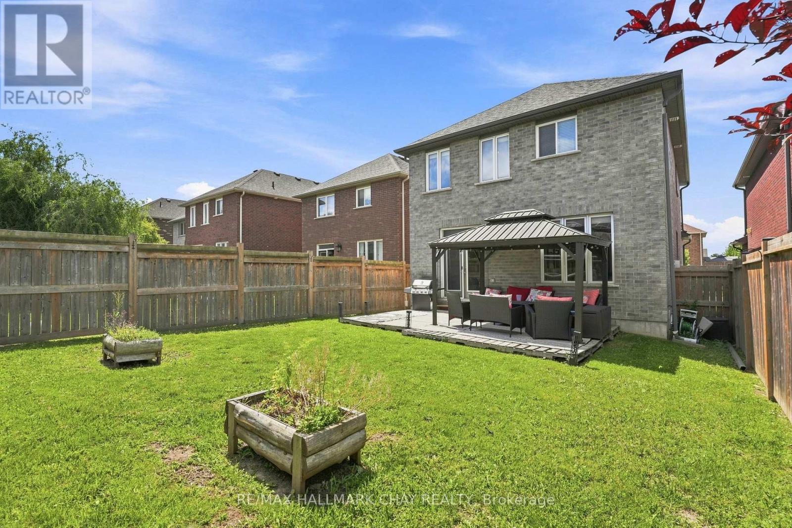 23 Nathan Crescent, Barrie (Painswick South), Ontario  L4N 0S5 - Photo 2 - S13691474