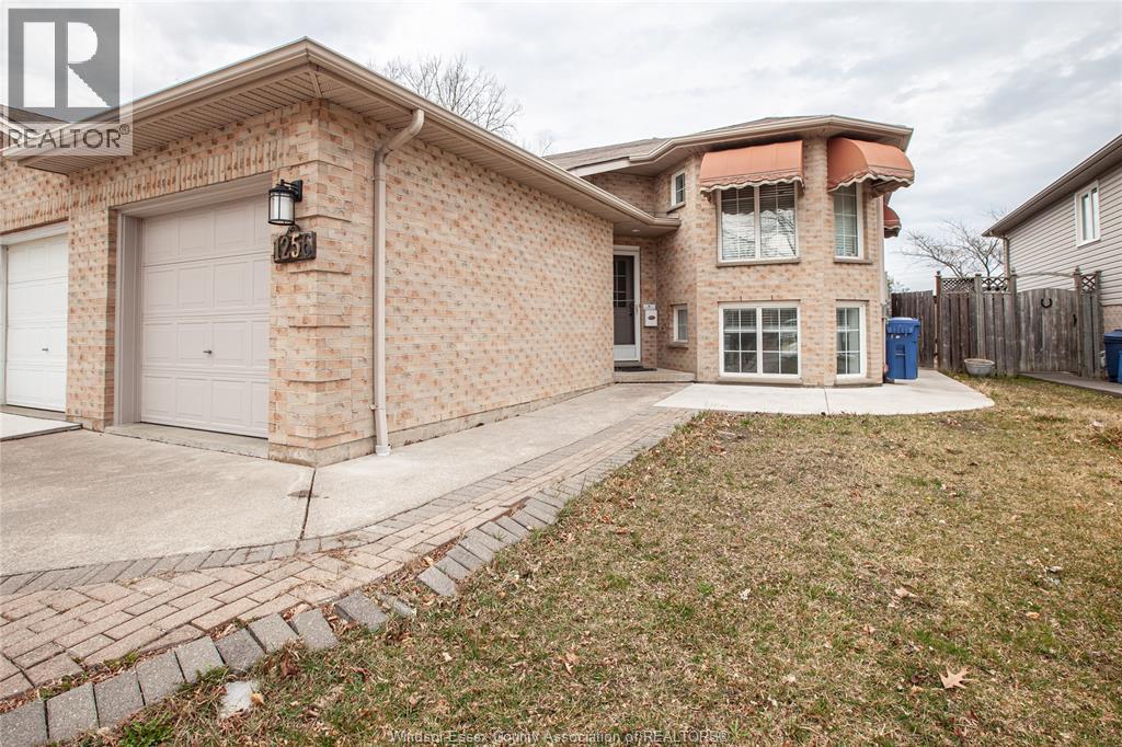 1256 ST. PAUL, Windsor, Ontario