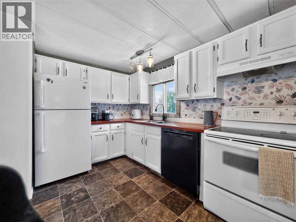 10617 102 Avenue, La Crete, Alberta  T0H 2H0 - Photo 2 - A2338488