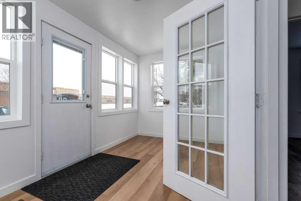 4504 49 Street, Lloydminster, Saskatchewan  S9V 0L5 - Photo 5 - A2305128