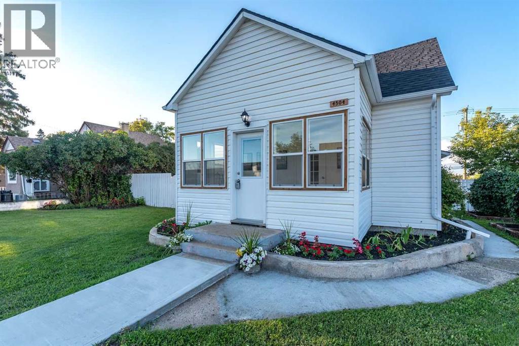 4504 49 Street, Lloydminster, Saskatchewan  S9V 0L5 - Photo 1 - A2305128