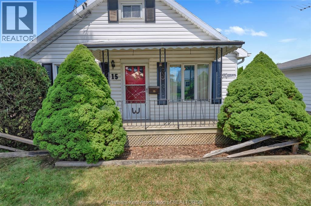 15 Oxley Drive, Chatham, Ontario  N7L 2K5 - Photo 2 - 26020180