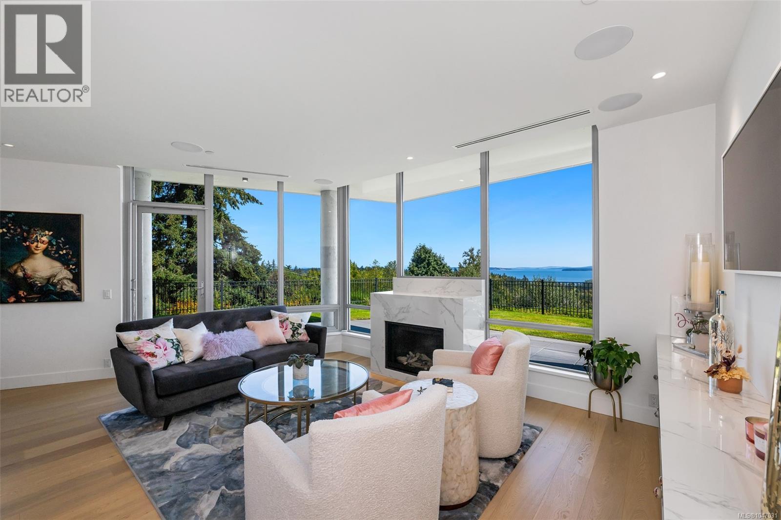 103 5388 Hill Rise Terr, Saanich, British Columbia  V8Y 3K3 - Photo 6 - 1047031