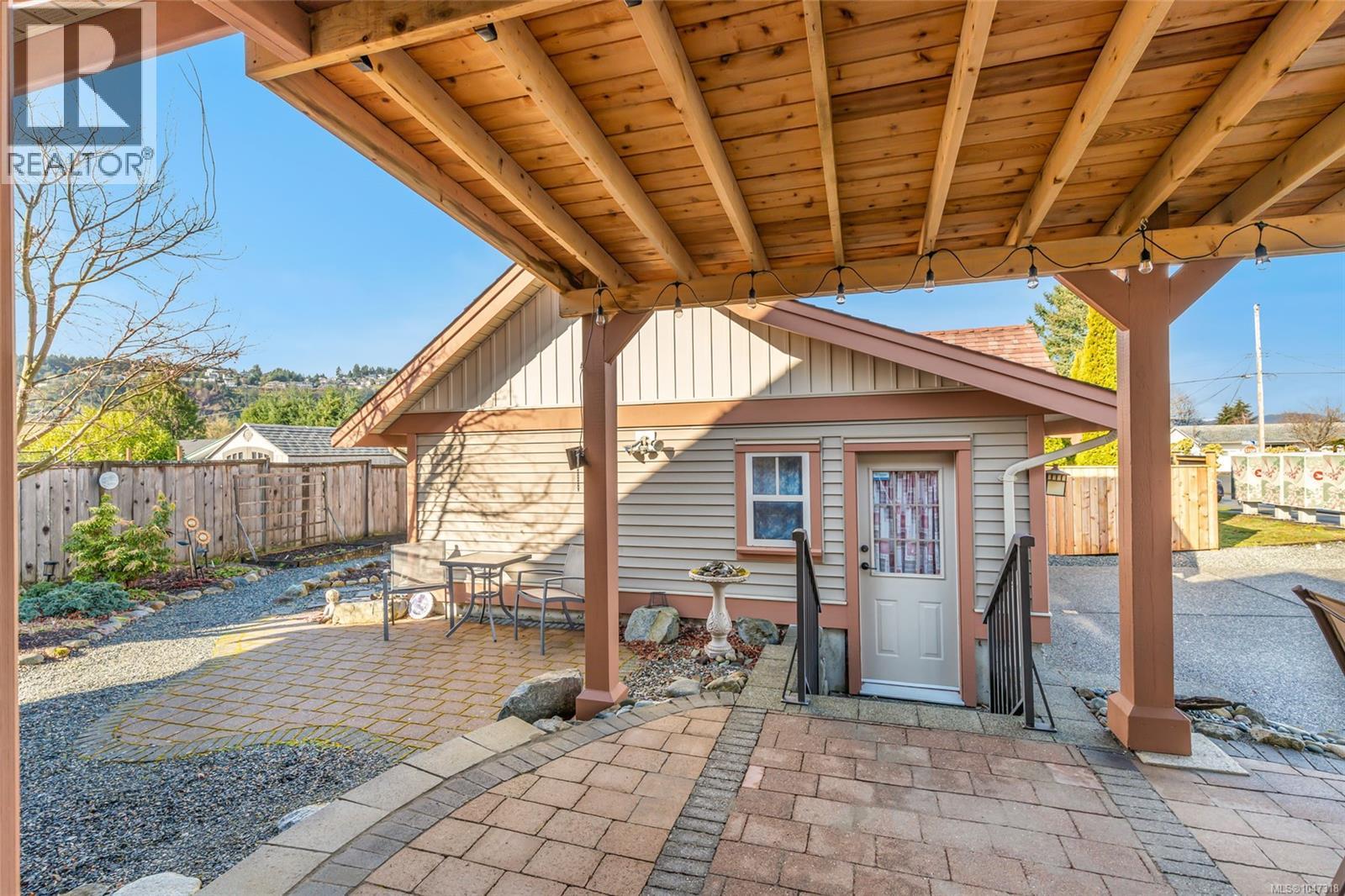 421 Poets Trail Dr, Nanaimo, British Columbia  V9R 7B1 - Photo 28 - 1047318