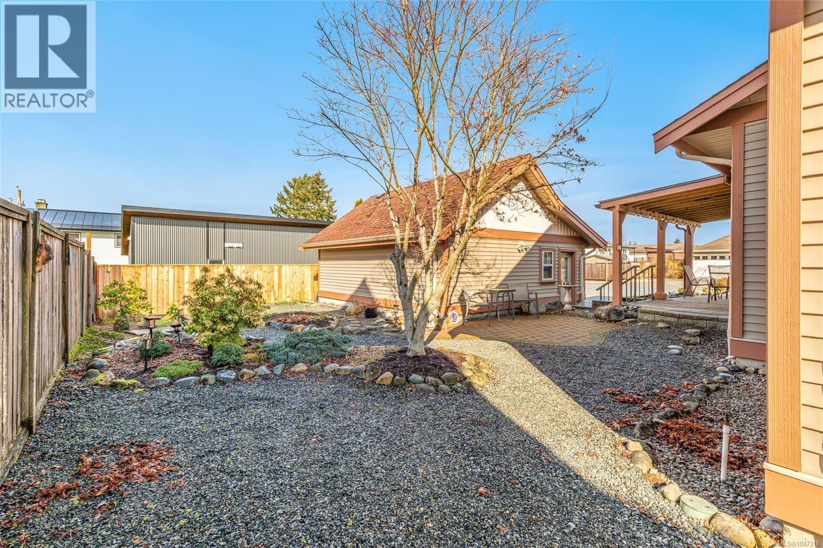 421 Poets Trail Dr, Nanaimo, British Columbia  V9R 7B1 - Photo 37 - 1047318