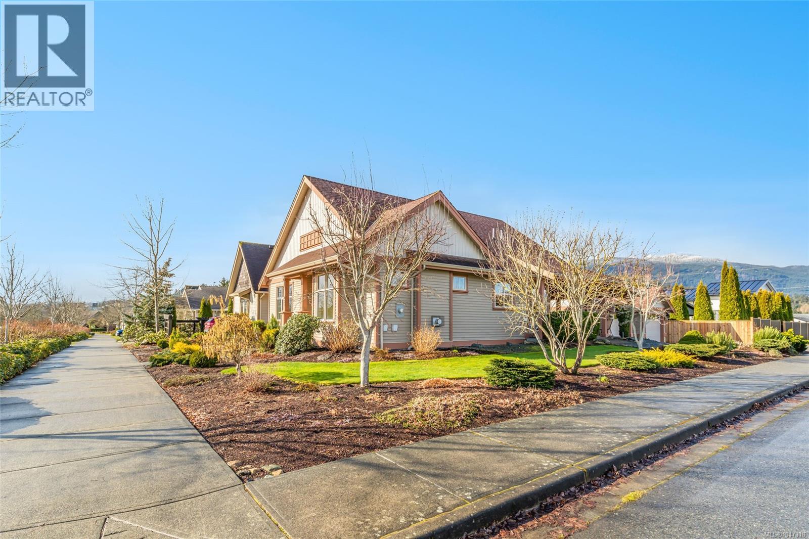 421 Poets Trail Dr, Nanaimo, British Columbia  V9R 7B1 - Photo 44 - 1047318