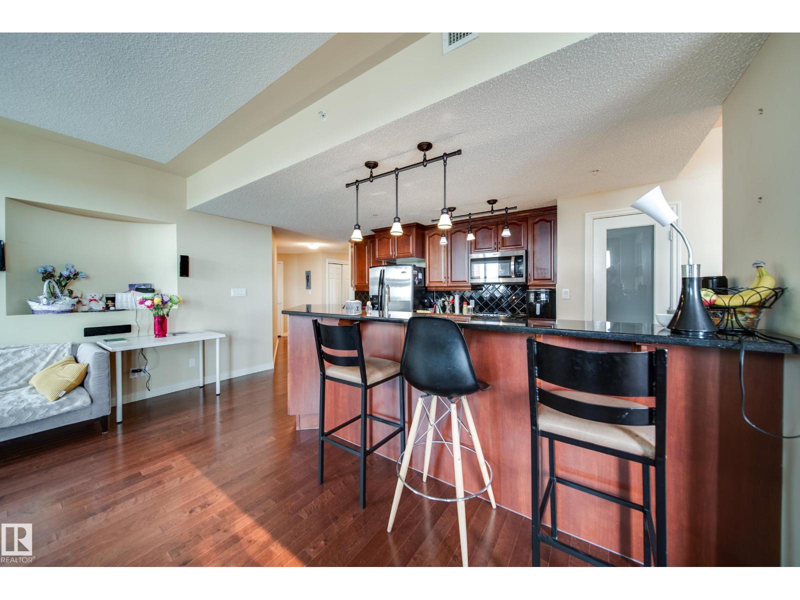 #1301 9020 Jasper Av NW, Edmonton, Alberta  T5H 3S8 - Photo 5 - E4504476