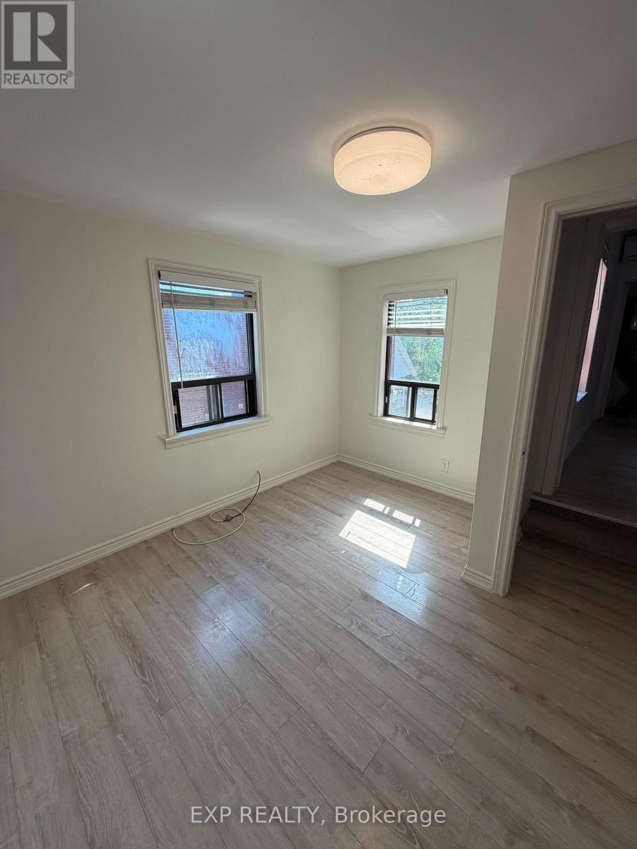 4 - 677 Durie Street, Toronto, Ontario  M6S 3H4 - Photo 11 - W13447786