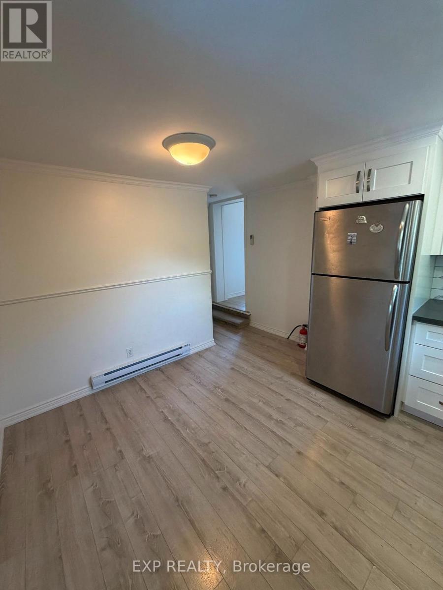 4 - 677 Durie Street, Toronto, Ontario  M6S 3H4 - Photo 6 - W13447786