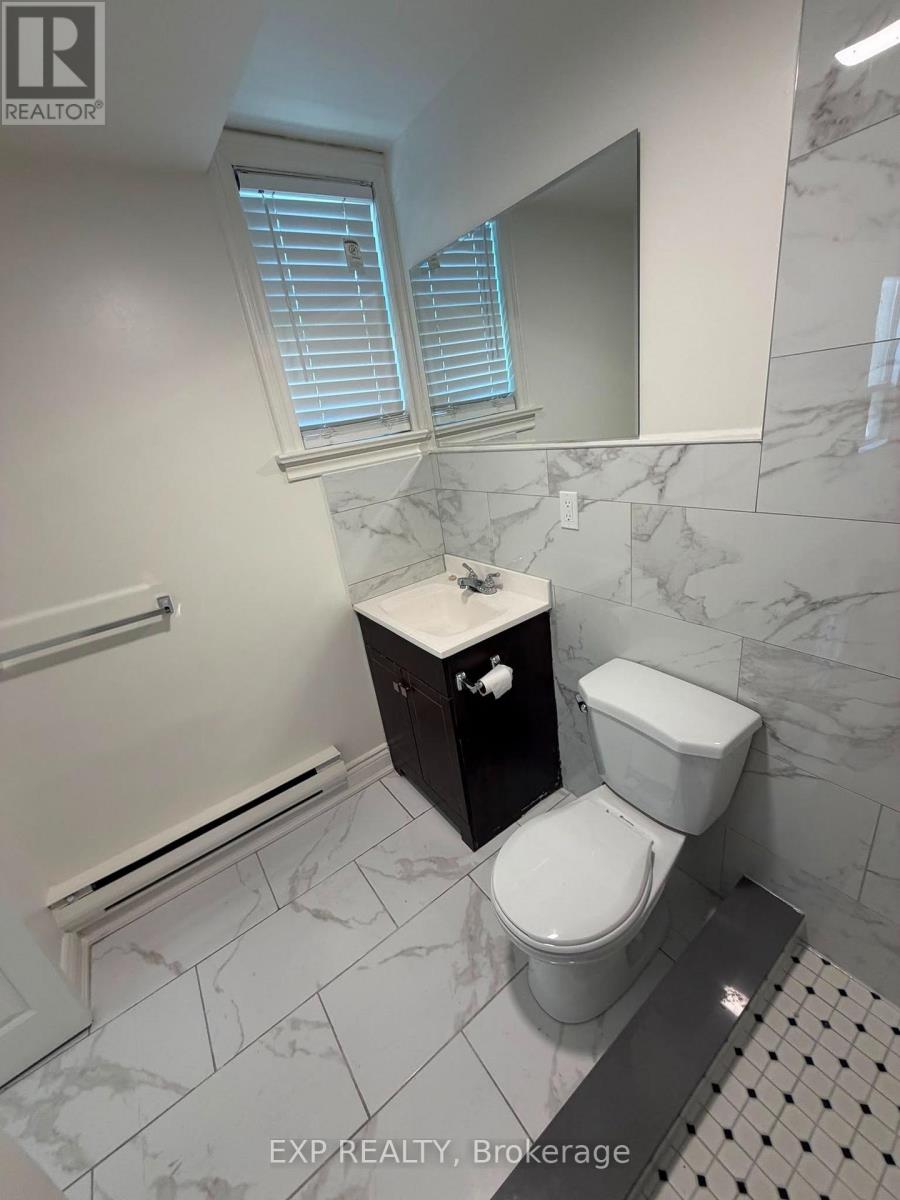 4 - 677 Durie Street, Toronto, Ontario  M6S 3H4 - Photo 14 - W13447786