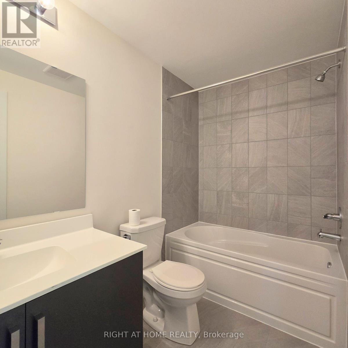 #upper Unit - 137 Frederick Tisdale Drive, Toronto, Ontario M3K 2B8 - Photo 11 - W13691494