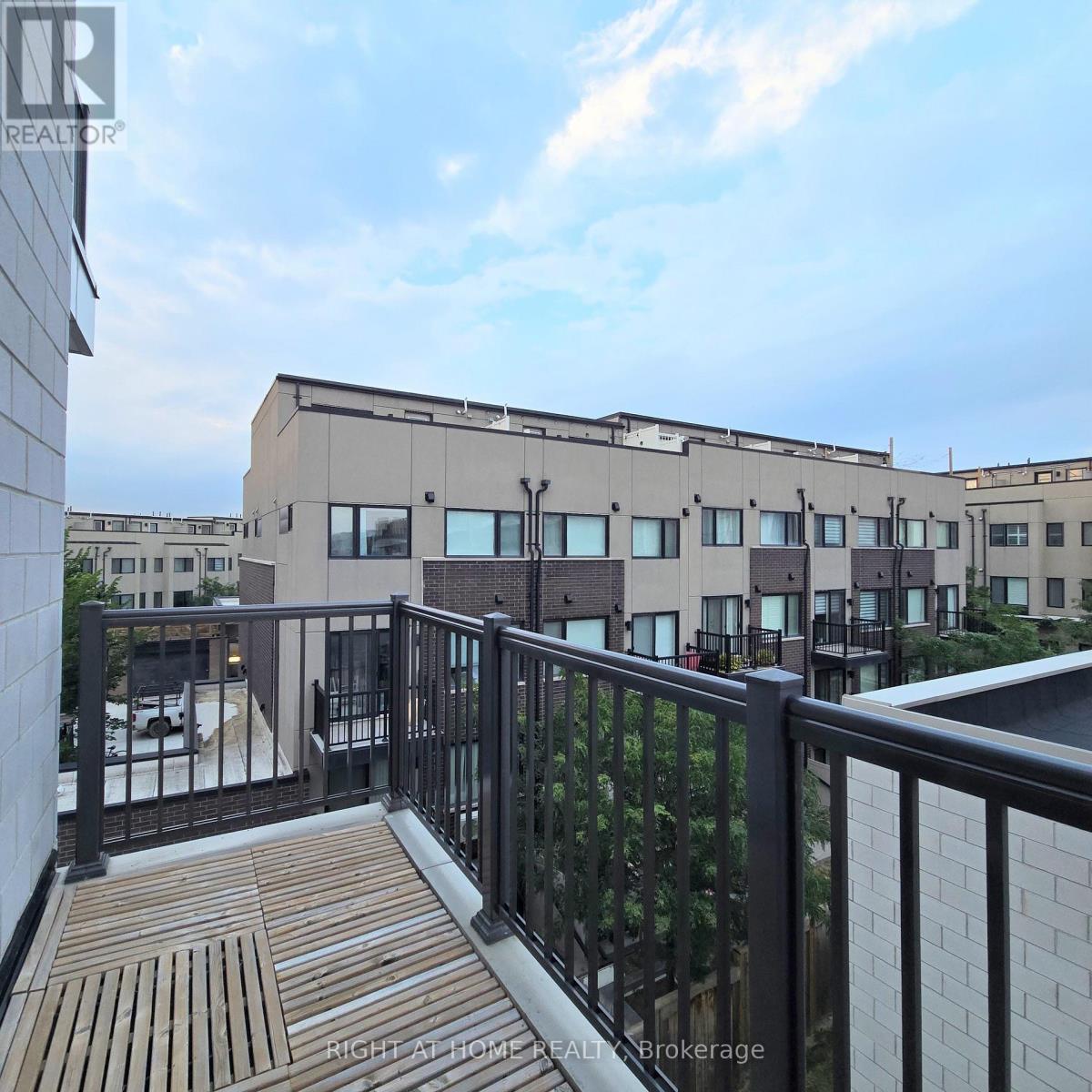 #upper Unit - 137 Frederick Tisdale Drive, Toronto, Ontario M3K 2B8 - Photo 14 - W13691494