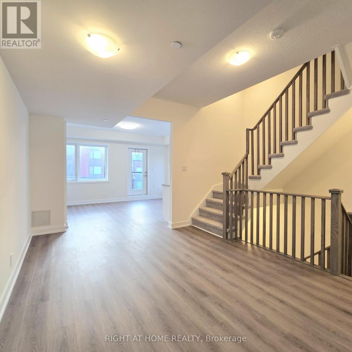 #upper Unit - 137 Frederick Tisdale Drive, Toronto, Ontario M3K 2B8 - Photo 6 - W13691494