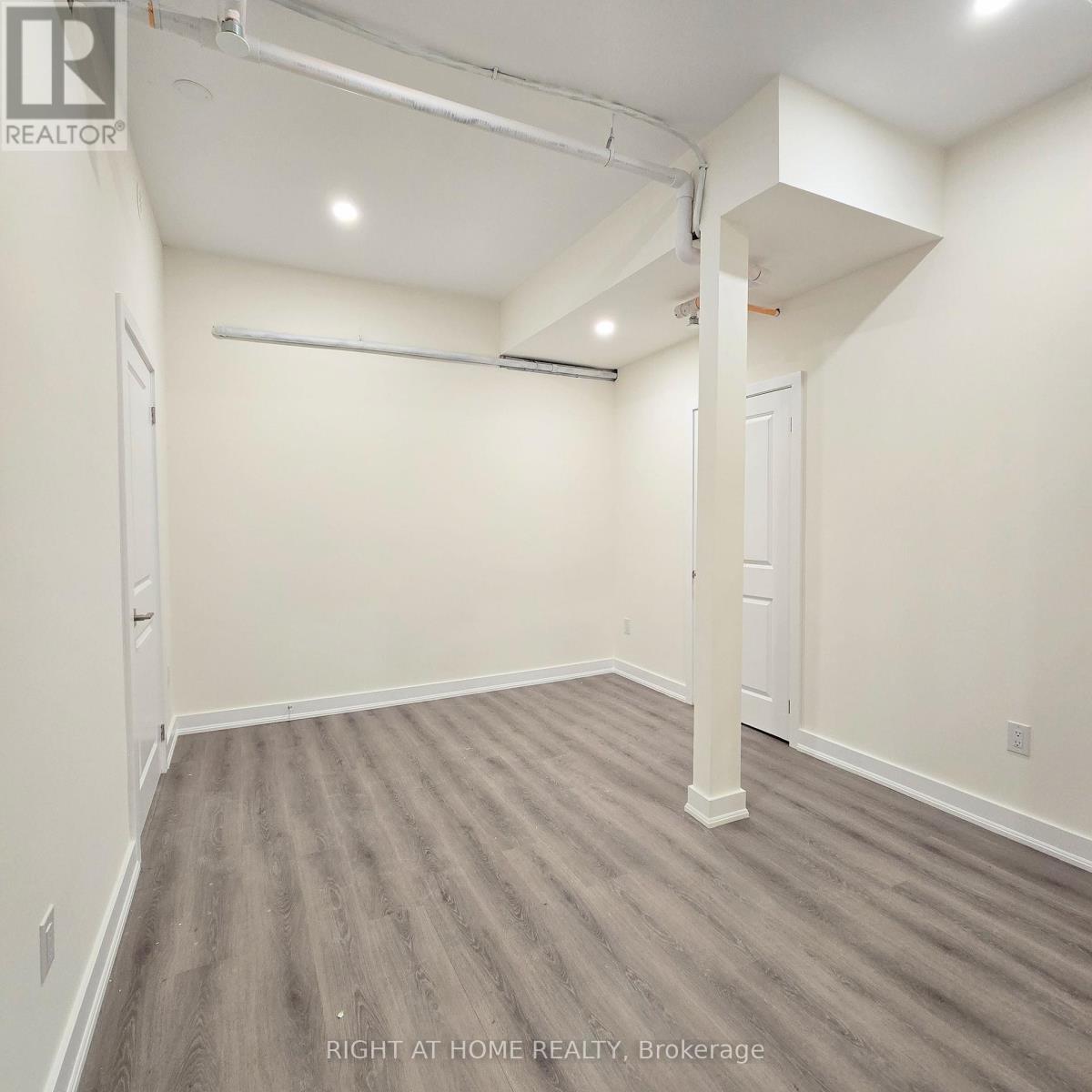 #lower/main Unit - 137 Frederick Tisdale Drive, Toronto, Ontario  M3K 2B8 - Photo 15 - W13691512