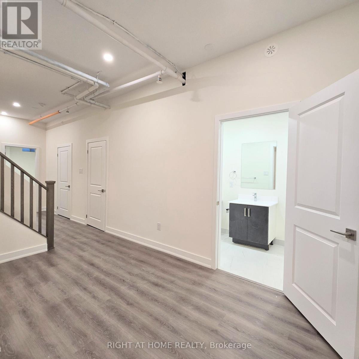 #lower/main Unit - 137 Frederick Tisdale Drive, Toronto, Ontario  M3K 2B8 - Photo 16 - W13691512