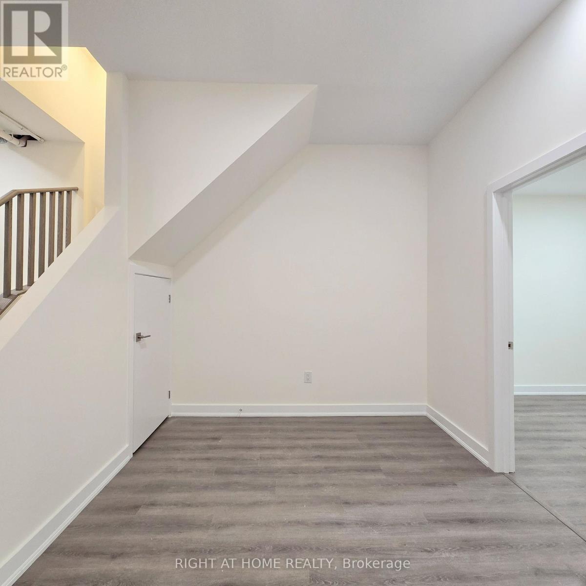 #lower/main Unit - 137 Frederick Tisdale Drive, Toronto, Ontario  M3K 2B8 - Photo 20 - W13691512