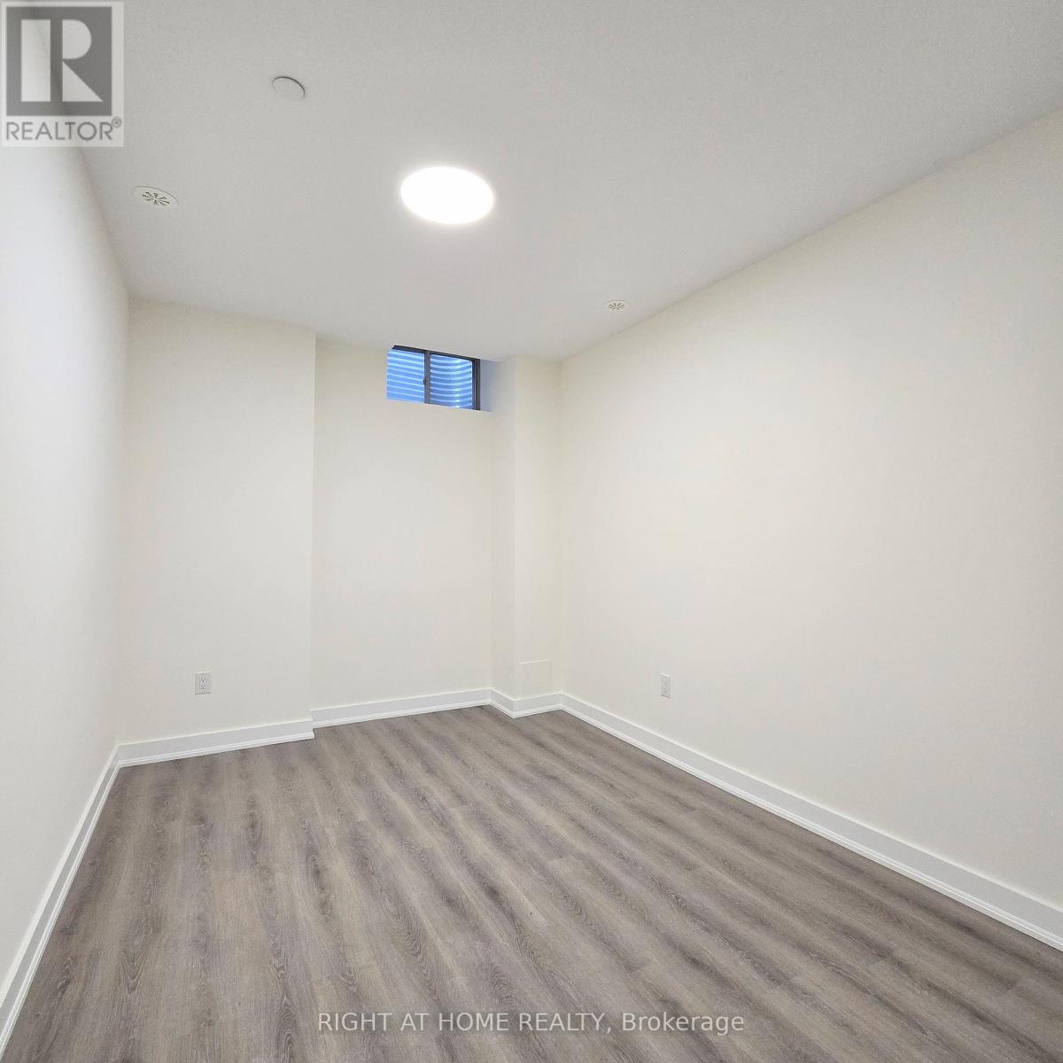 #lower/main Unit - 137 Frederick Tisdale Drive, Toronto, Ontario  M3K 2B8 - Photo 22 - W13691512
