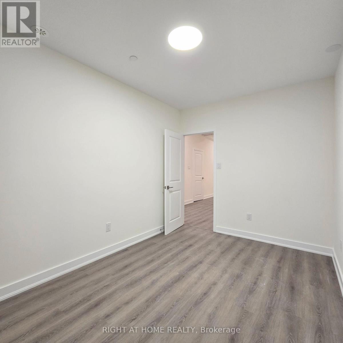 #lower/main Unit - 137 Frederick Tisdale Drive, Toronto, Ontario  M3K 2B8 - Photo 25 - W13691512