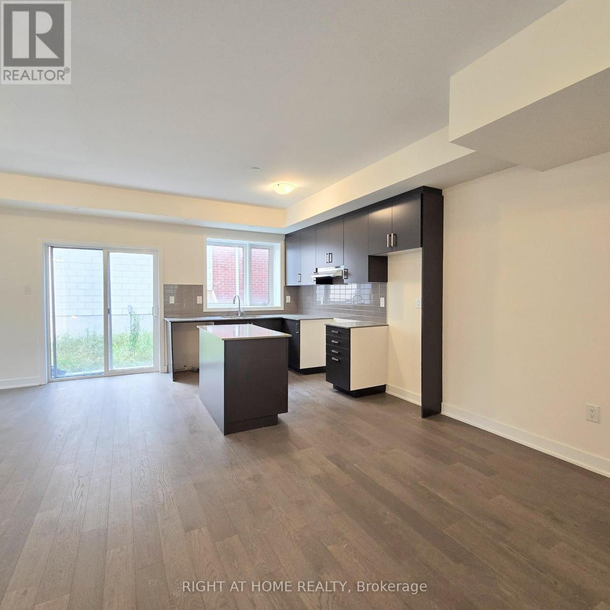 #lower/main Unit - 137 Frederick Tisdale Drive, Toronto, Ontario  M3K 2B8 - Photo 7 - W13691512