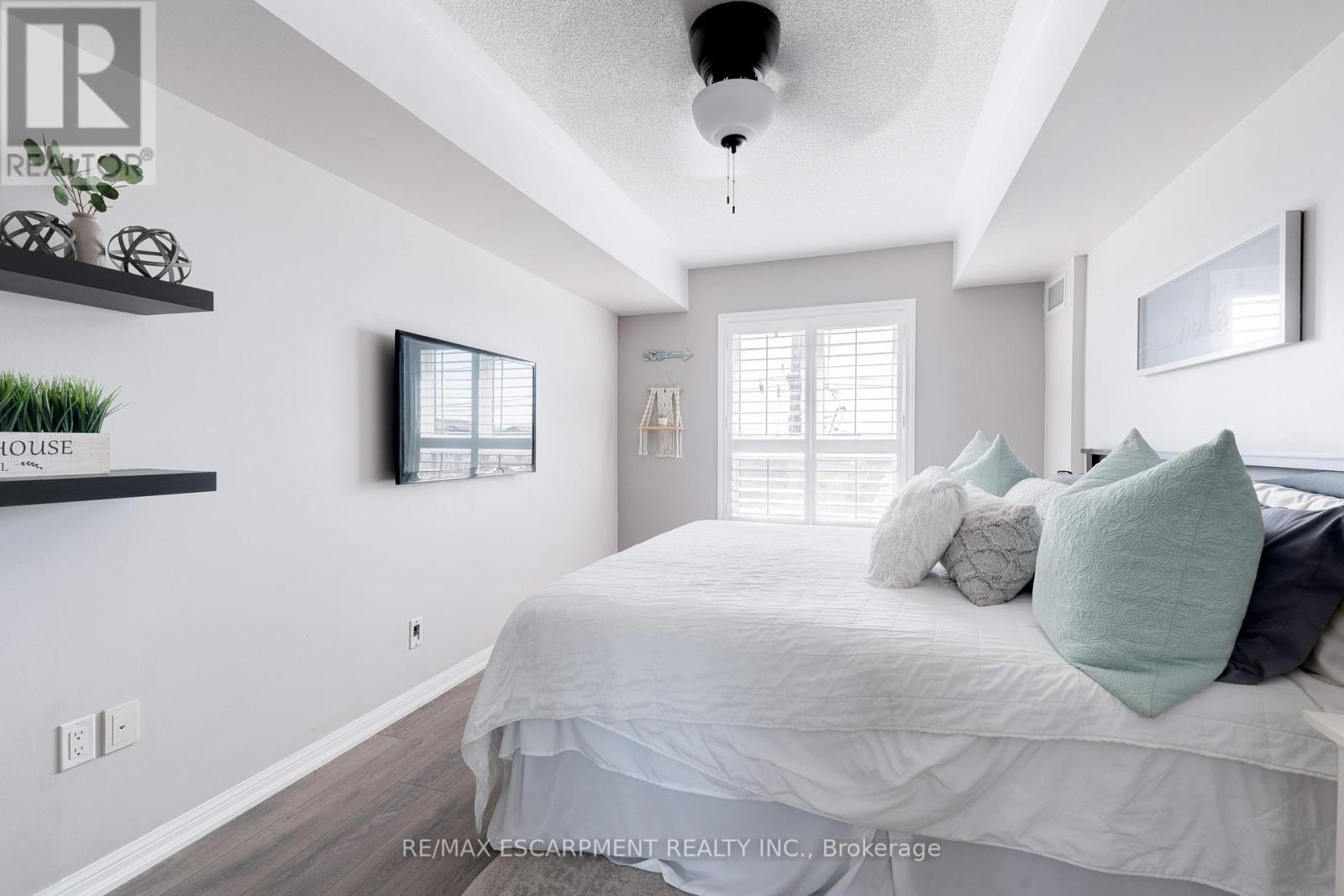 406 - 1045 Nadalin Heights, Milton, Ontario  L9T 8R5 - Photo 11 - W13691554