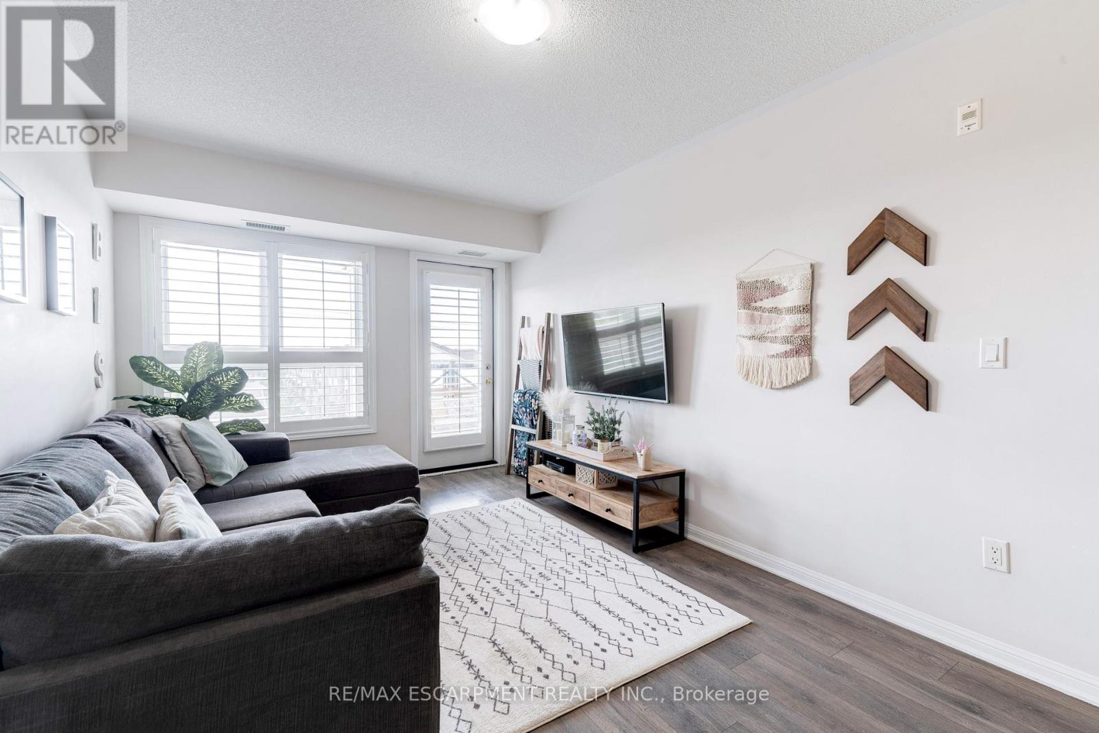 406 - 1045 Nadalin Heights, Milton, Ontario  L9T 8R5 - Photo 8 - W13691554