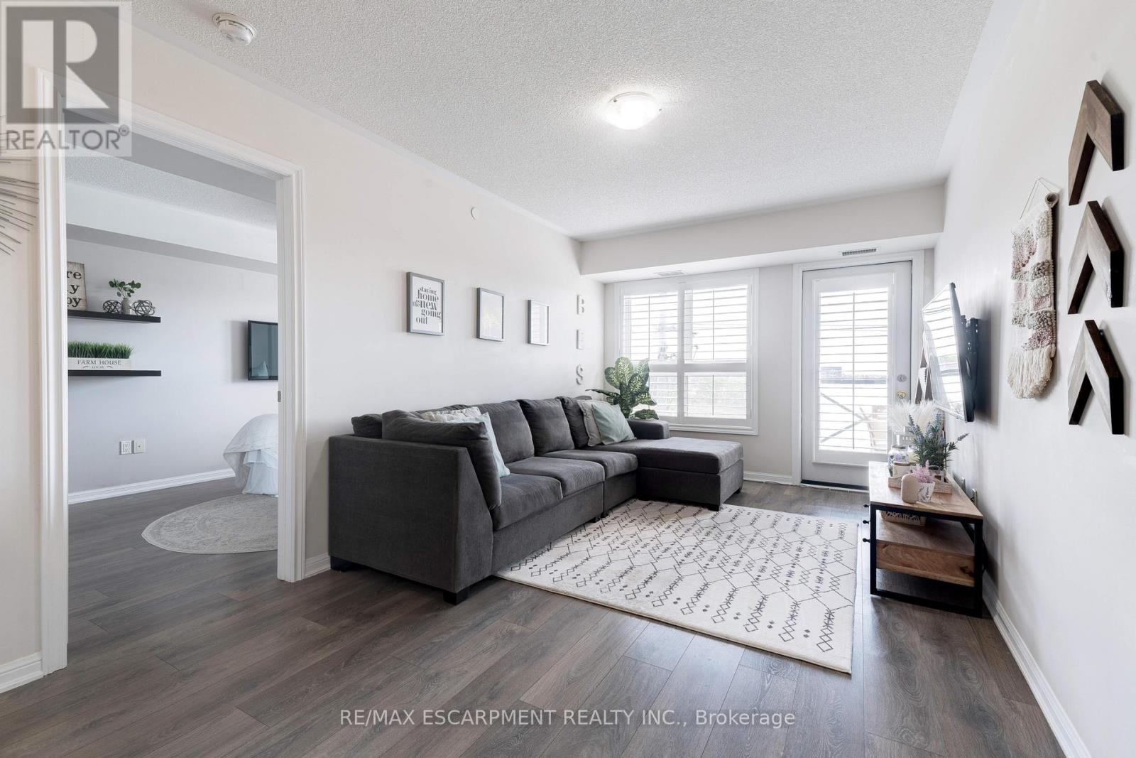 406 - 1045 Nadalin Heights, Milton, Ontario  L9T 8R5 - Photo 9 - W13691554