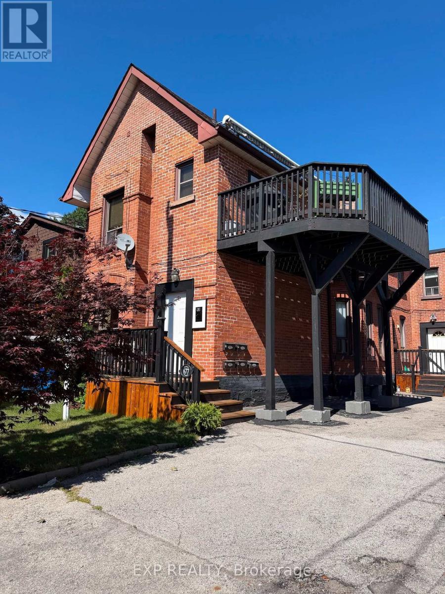 4 - 677 Durie Street, Toronto, Ontario  M6S 3H4 - Photo 3 - W13447786