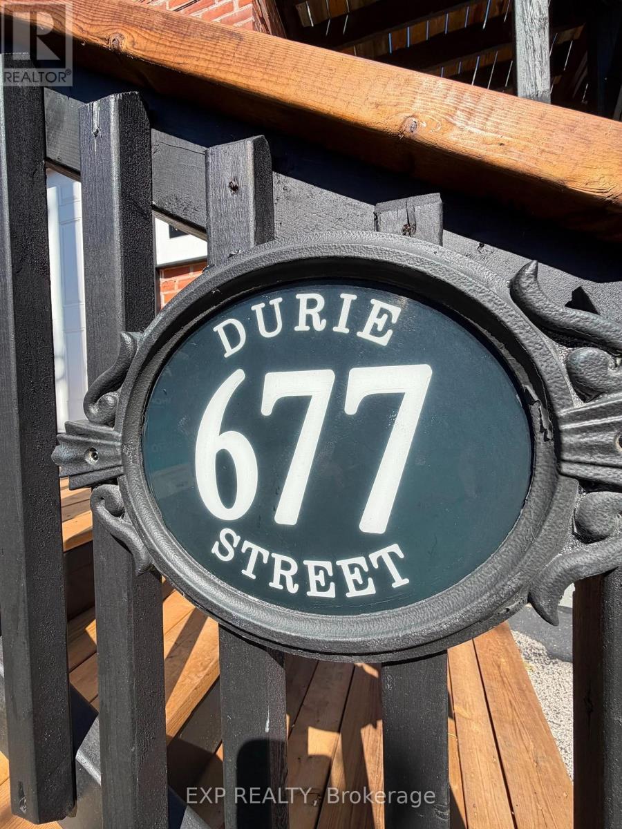 4 - 677 DURIE STREET, Toronto, Ontario