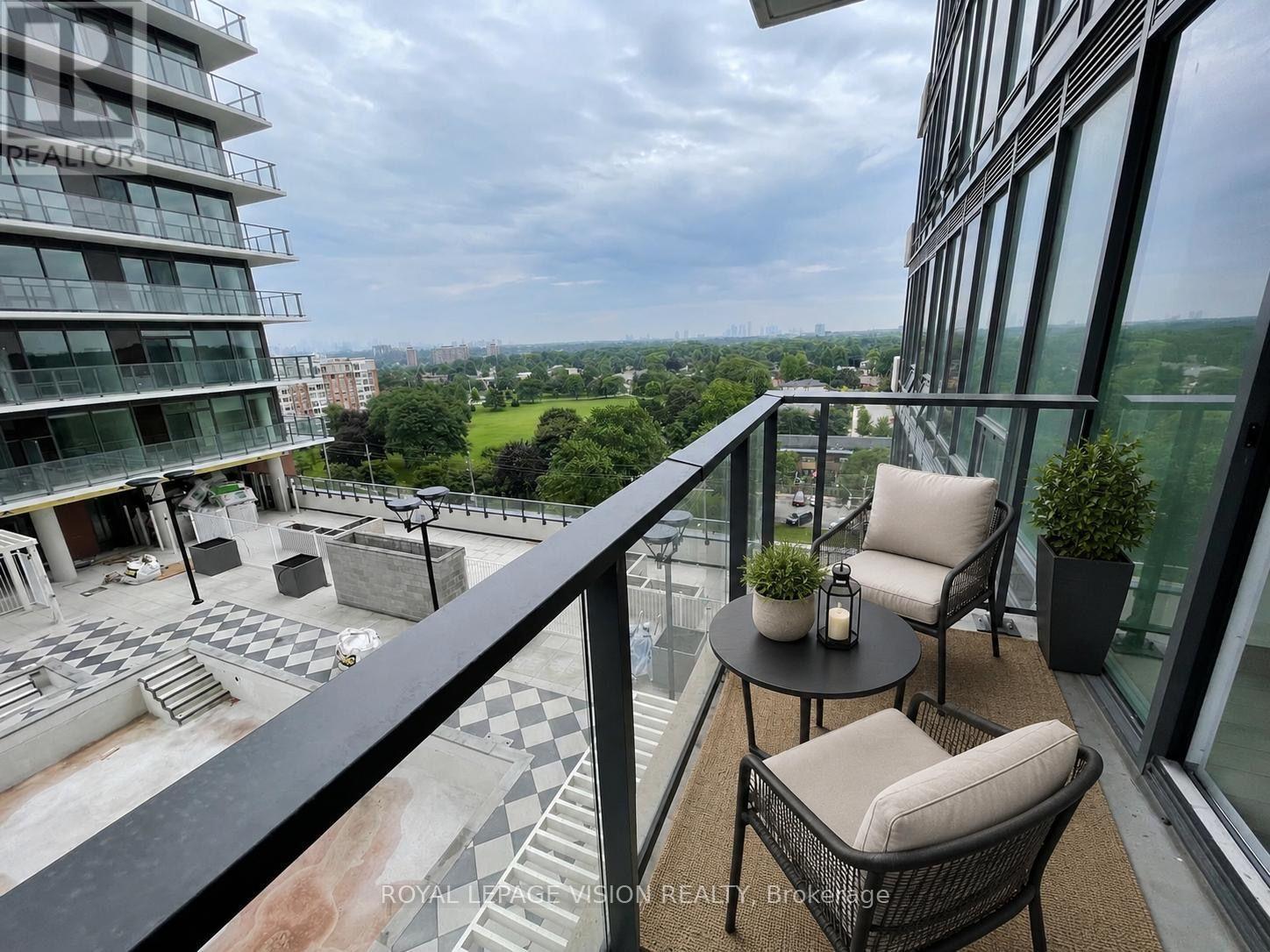 1007 - 4010 Eglinton Avenue W, Toronto, Ontario  M9A 0G5 - Photo 3 - W13688670