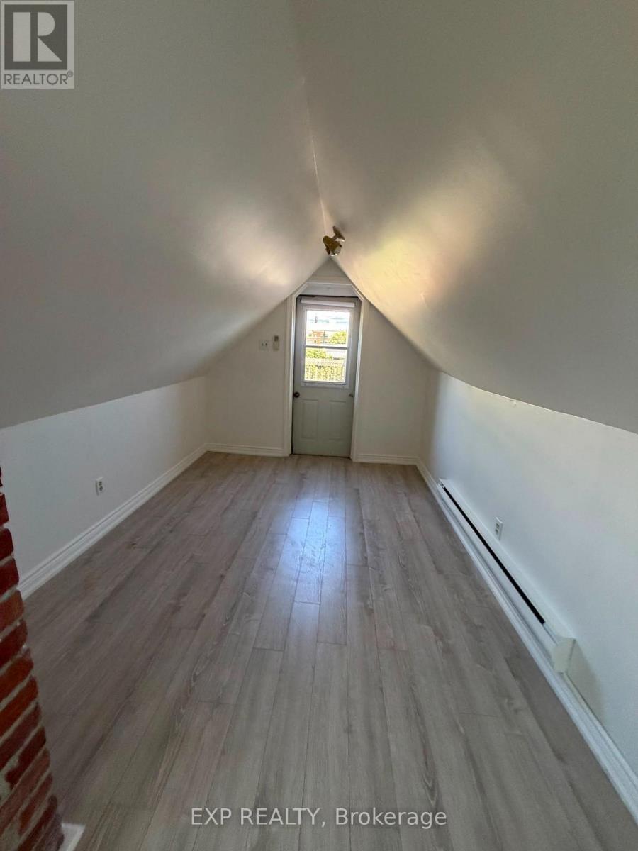 4 - 677 Durie Street, Toronto, Ontario  M6S 3H4 - Photo 10 - W13447786