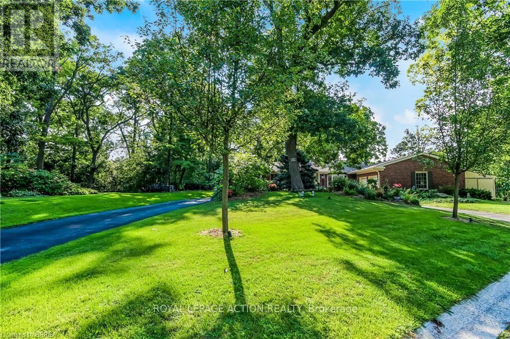 19 Oakley Road, Brantford, Ontario  N3T 5J9 - Photo 5 - X13691522