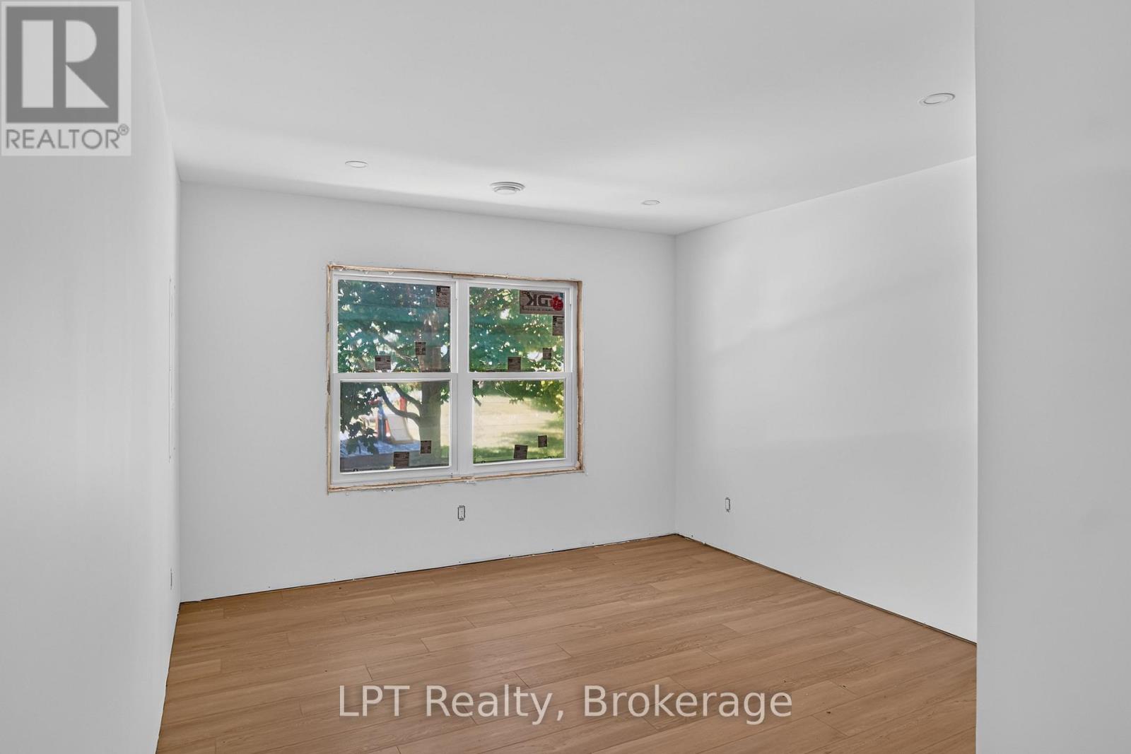 665 Watson Street, South Bruce Peninsula, Ontario  N0H 2T0 - Photo 16 - X13641590