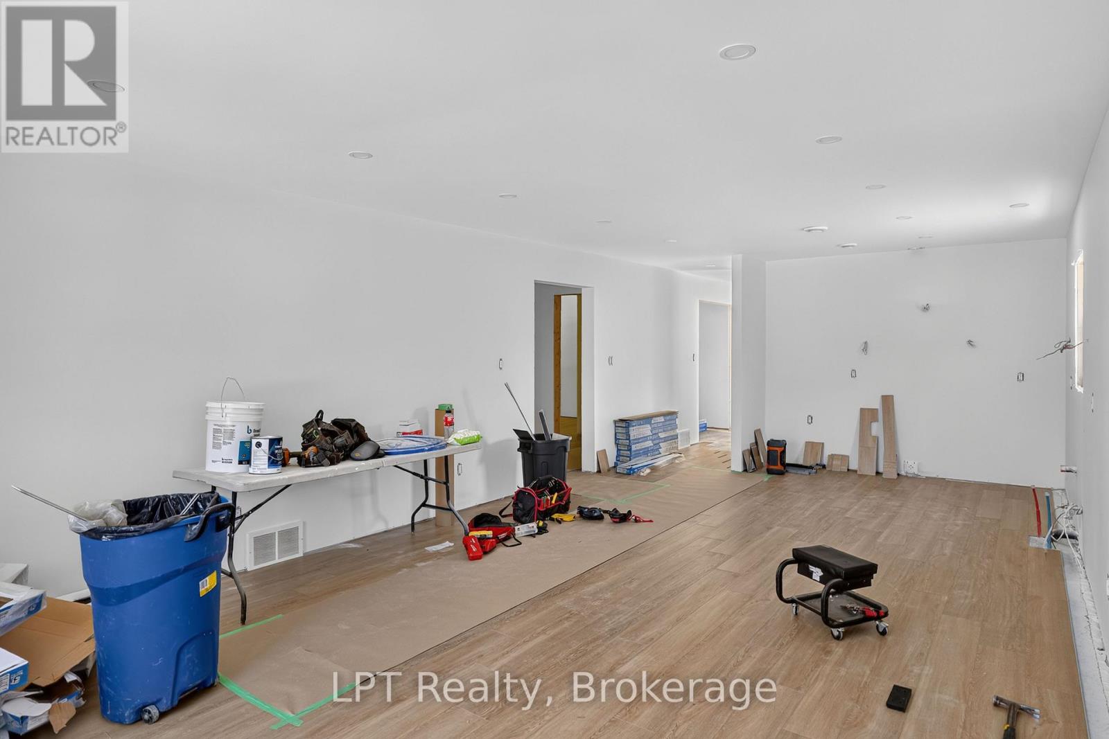 665 Watson Street, South Bruce Peninsula, Ontario  N0H 2T0 - Photo 13 - X13641590