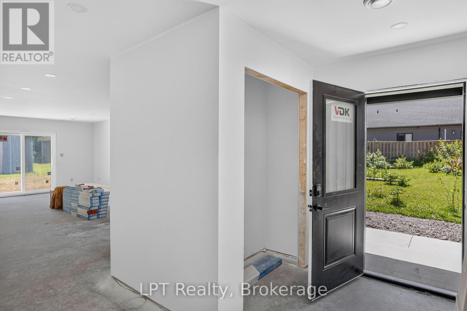 665 Watson Street, South Bruce Peninsula, Ontario  N0H 2T0 - Photo 22 - X13641590