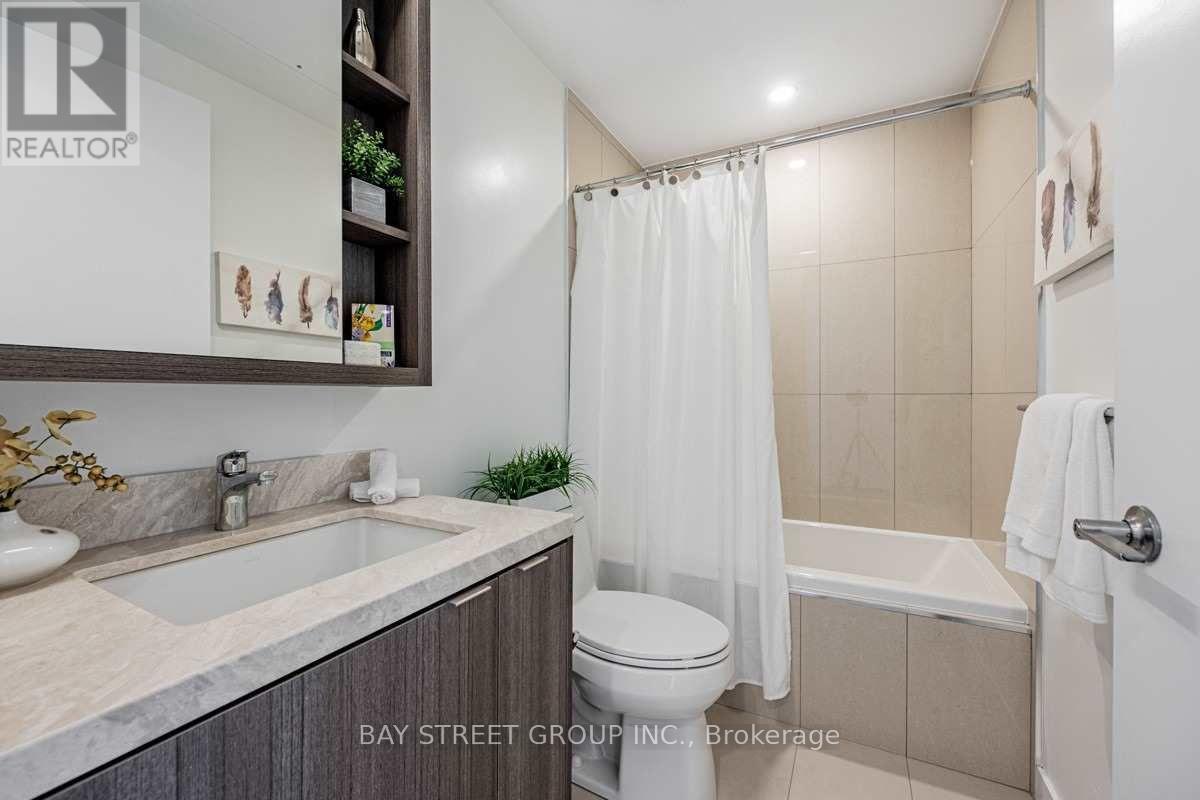 2208 - 115 Blue Jays Way, Toronto, Ontario  M5V 0N4 - Photo 5 - C13690778