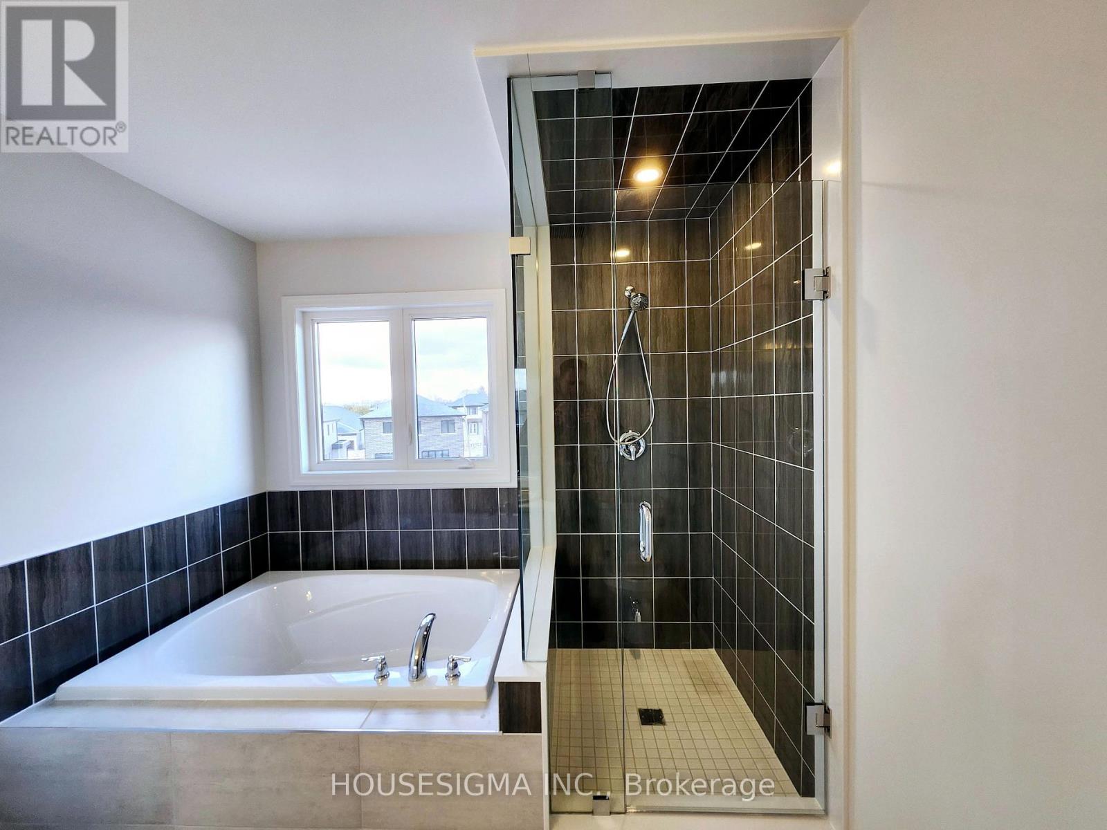 31 Rosanne Circle, Wasaga Beach, Ontario  L9Z 0N6 - Photo 17 - S13690624