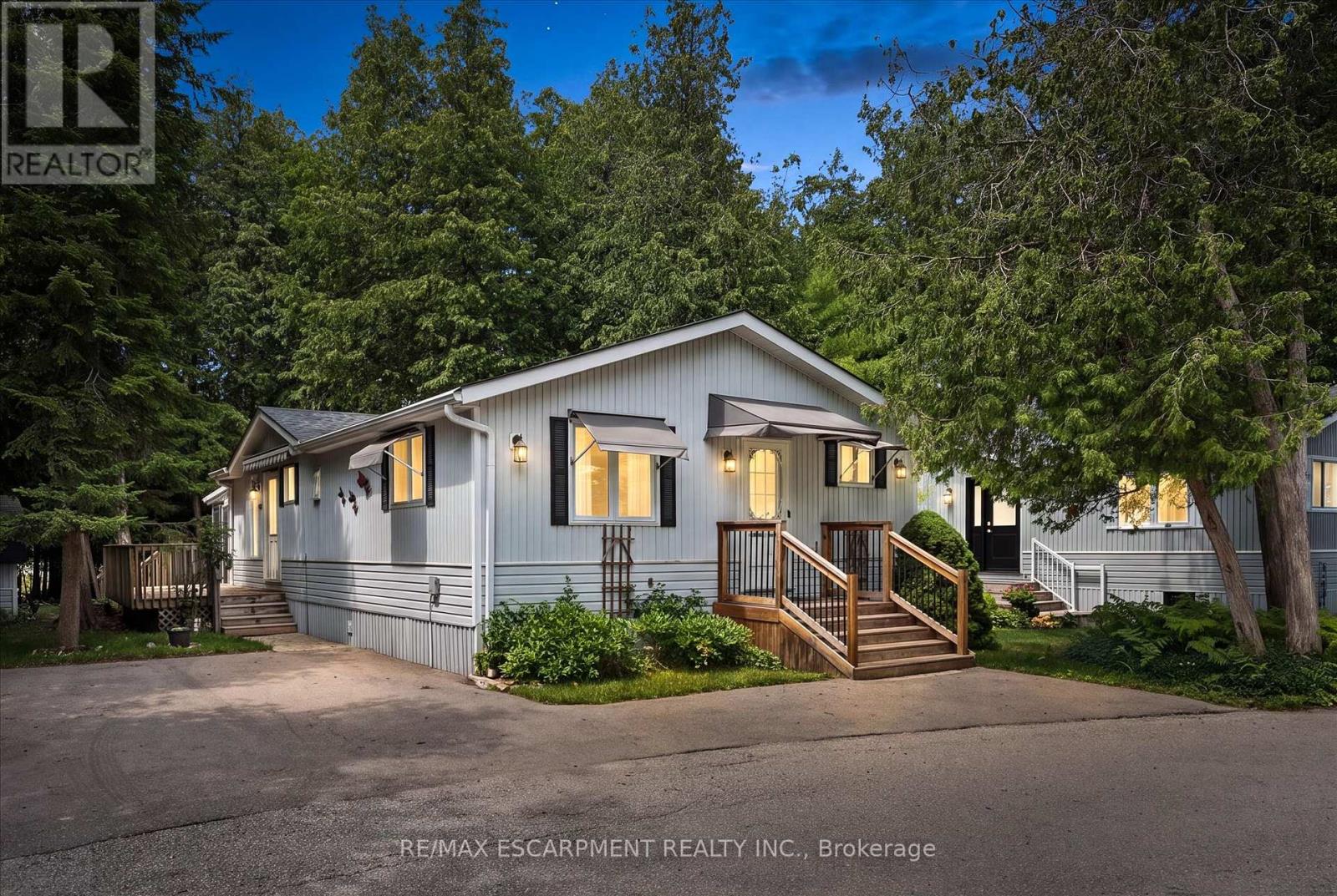 4 SPRUCE AVENUE, Puslinch, Ontario