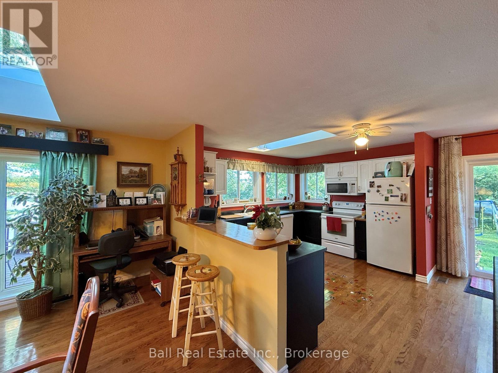 1855 South Bayshore Road E, Douro-Dummer, Ontario  K0L 2H0 - Photo 17 - X13449574