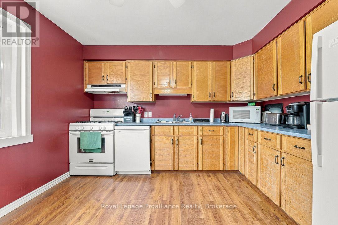 2631 62 Highway, Prince Edward County, Ontario  K0K 1G0 - Photo 18 - X13687416