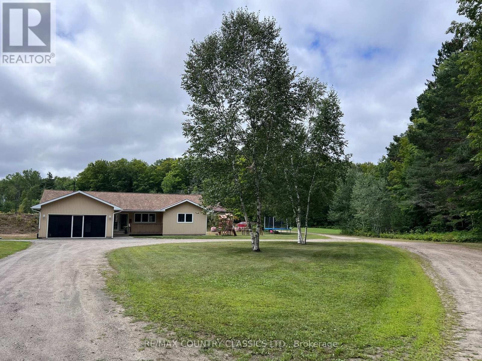 3952 Loop Road, Highlands East, Ontario  K0L 1X0 - Photo 12 - X13687788