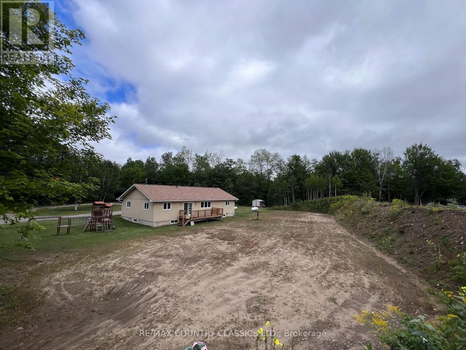 3952 Loop Road, Highlands East, Ontario  K0L 1X0 - Photo 9 - X13687788